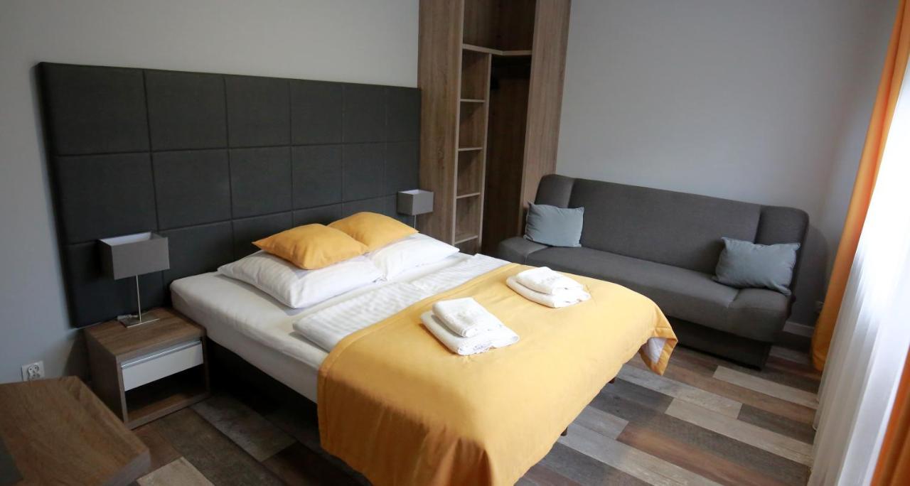 Pod Rozami Apartment Grzybowo  Bagian luar foto