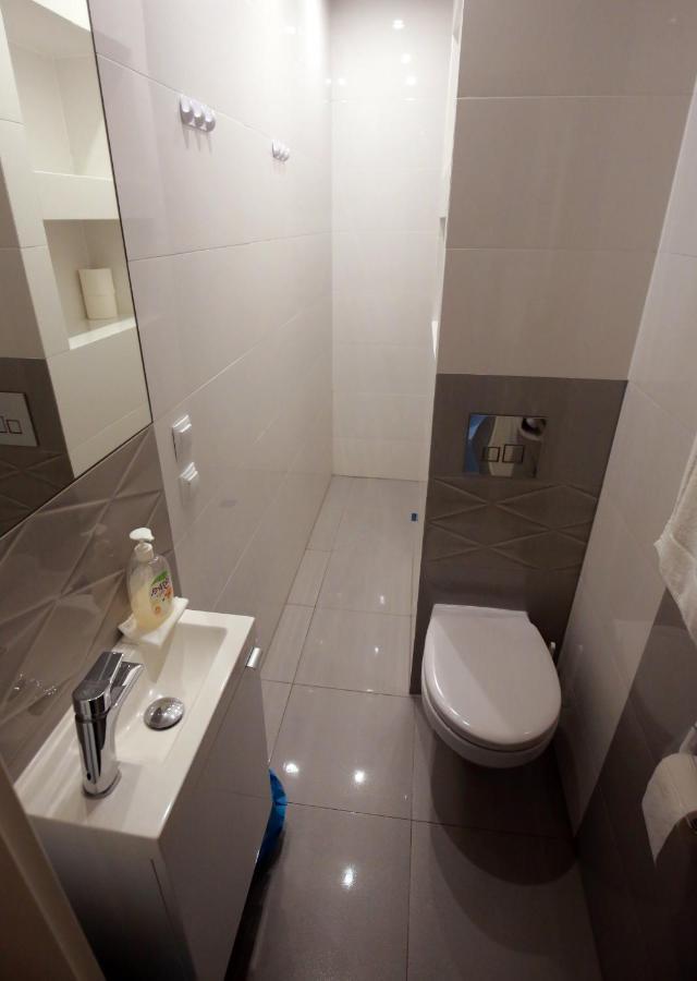 Pod Rozami Apartment Grzybowo  Bagian luar foto